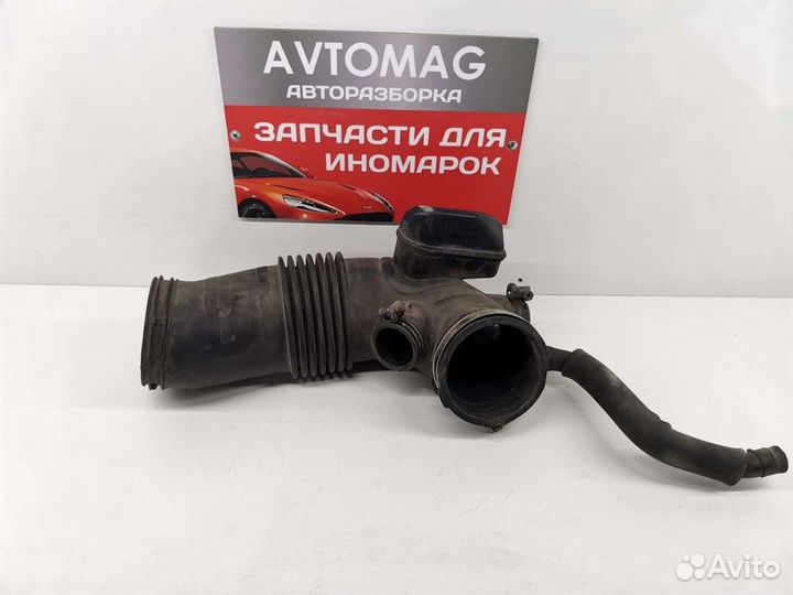 Патрубок воздушного фильтра (Hyundai Equus)