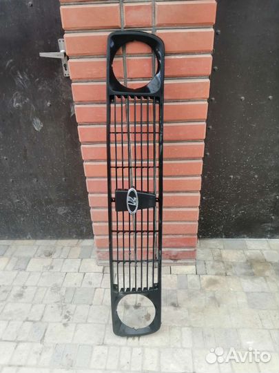 Решетка радиатора на ниву