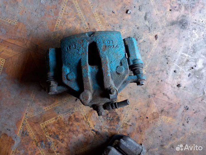 Kia ceed 1 ed суппорт тормозной