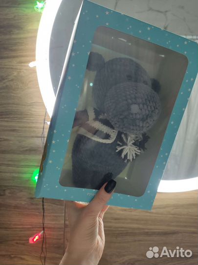 Игрушки ручной работы (заяц и котик)