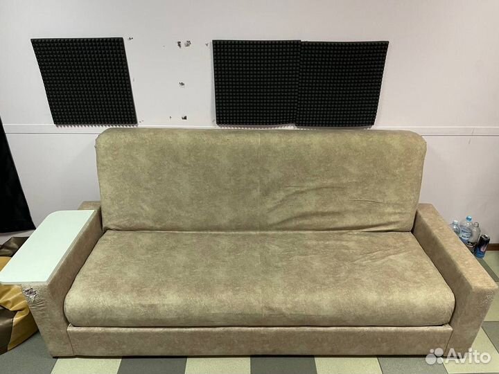 Диван в гараж бу