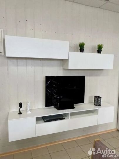 Тумба под тв Белая