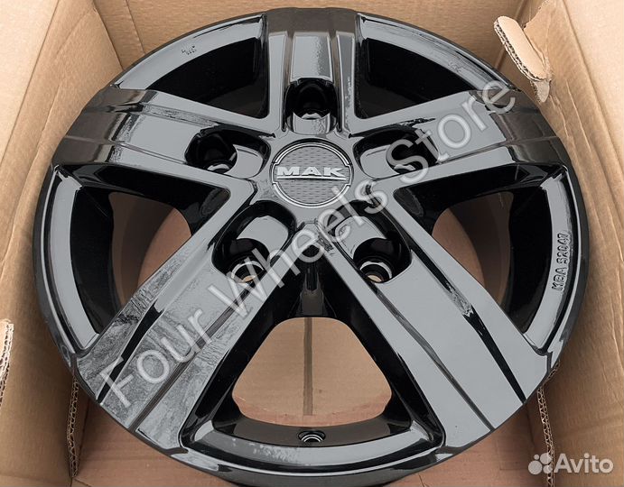 Диски на LADA Kalina Sport Vesta Sport R17