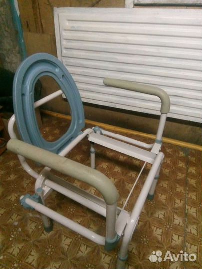Стул санитарный