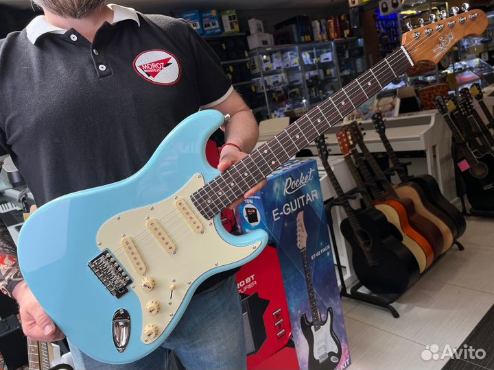 Электрогитара стратокастер