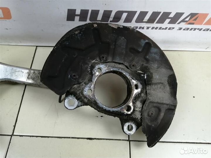 Кулак поворотный правый Ауди А4 Б7 Б6