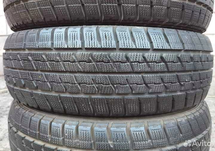 Goodyear Ice Navi Zea II 205/60 R16 98H