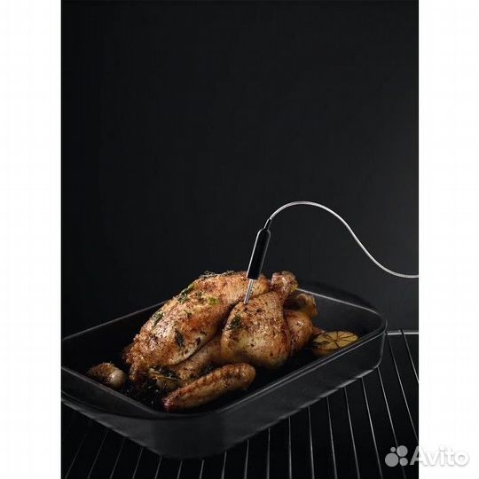 Духовой шкаф AEG BPE742320B