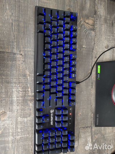 Механическая клавиатура Bloody B820R