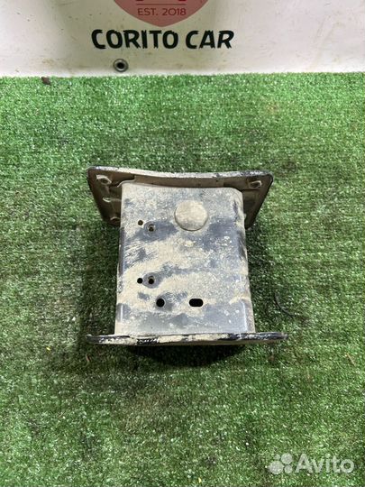 Кронштейн усилителя переднего бампера Kia Ceed 1 E