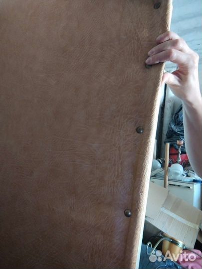 Дверь входная металлическая и деревянная