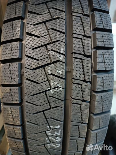 Pirelli Formula Ice FR 205/55 R16