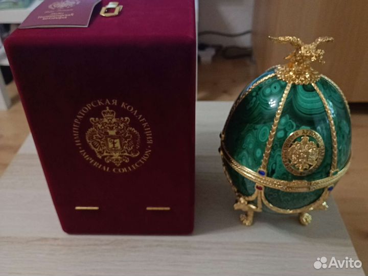 Яйцо.Графин 