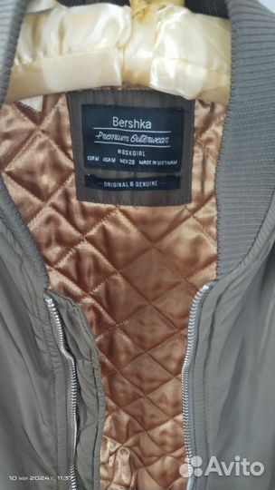 Бомбер Bershka M