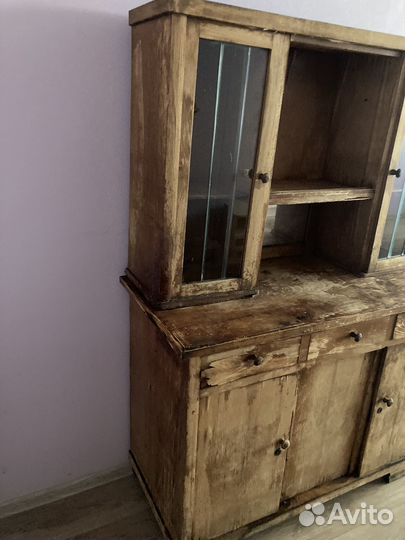 Стеллаж, сервант