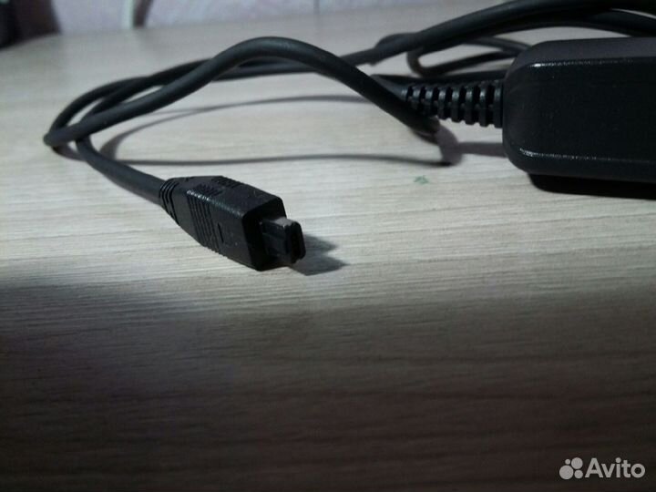 Зарядное устройство для наушника гарнитуры