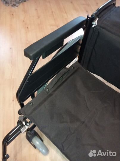 Инвалидная кресло-коляска