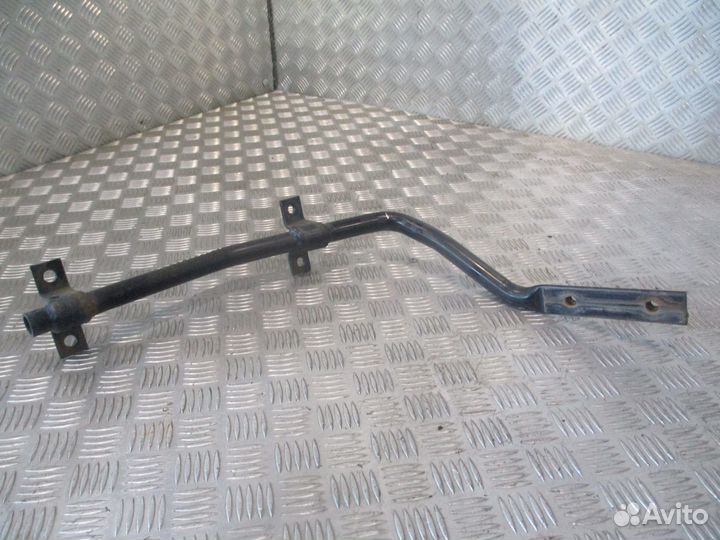 Кронштейн спойлера левый Volvo 3981733