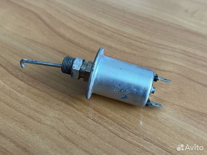 Щетка генератора УАЗ газ одноконтактная