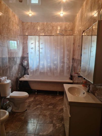 Дом 175 м² на участке 10 сот.