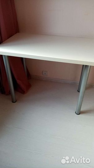 Кухонный стол