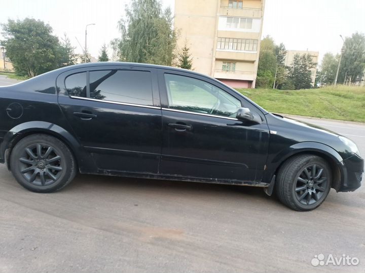 Opel Astra 1.6 МТ, 2008, 296 000 км