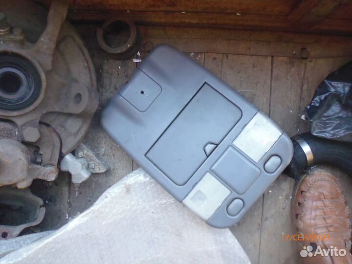 Nissan pathfinder r50 плафон