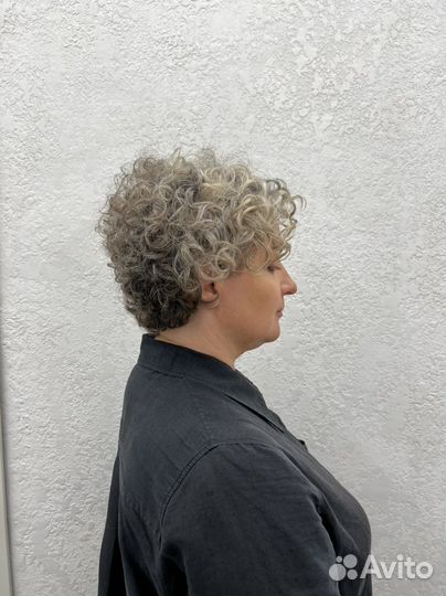 Стрижка кудрявых волос