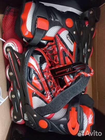 Роликовые раздвижные коньки