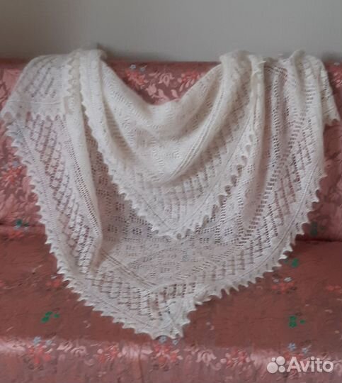 Пуховый платок шаль