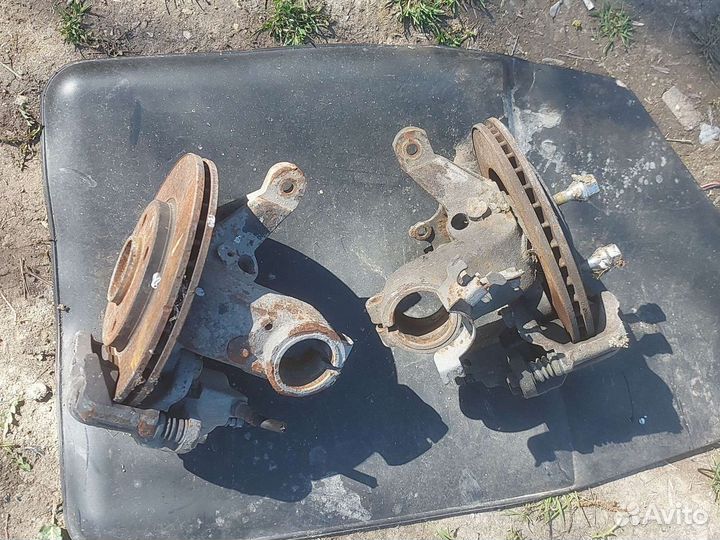 Переднии поворотные кулаки lifan breeze