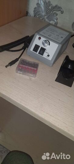 Машинка для маникюра и педикюра