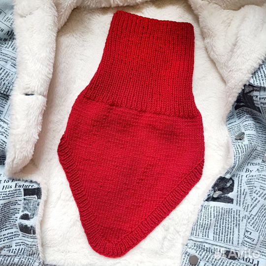 Снуд-уголок женский вязаный