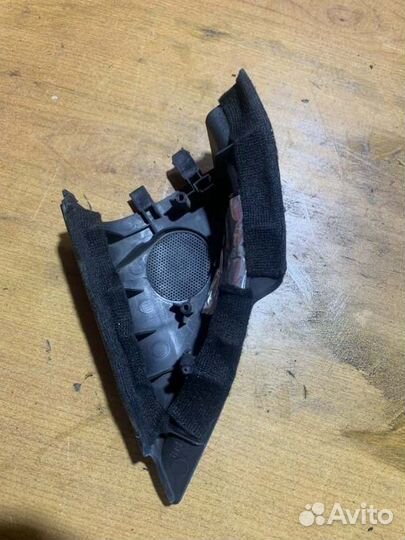 Накладка стойки лобового стекла передняя левая