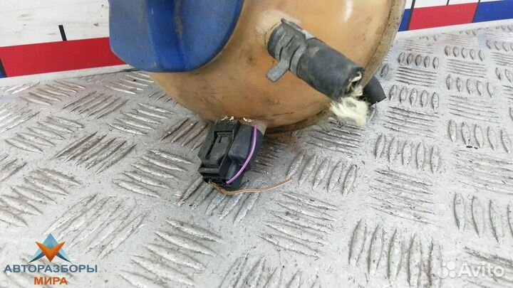 Бачок расширительный Volkswagen Golf 4 2001