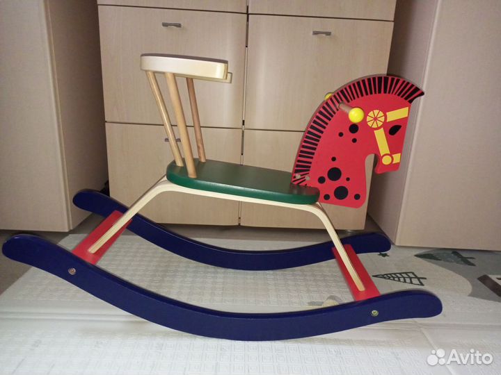 Лошадь качалка деревянная