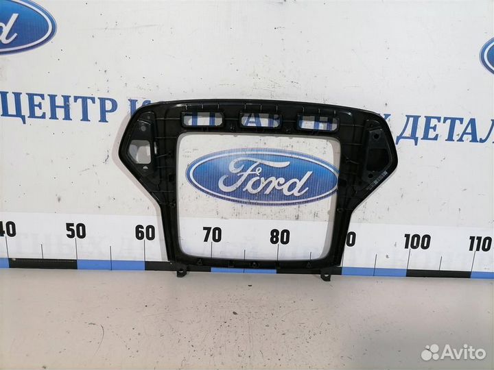 Рамка магнитолы Ford Mondeo 4 2007