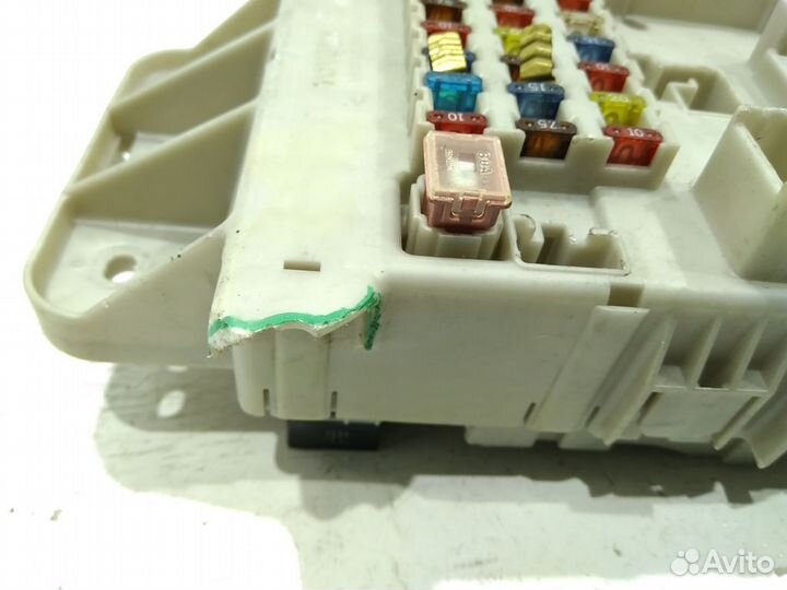 Блок предохранителей 8273042200
