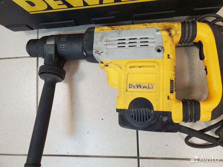 Отбойный молоток dewalt d25700k