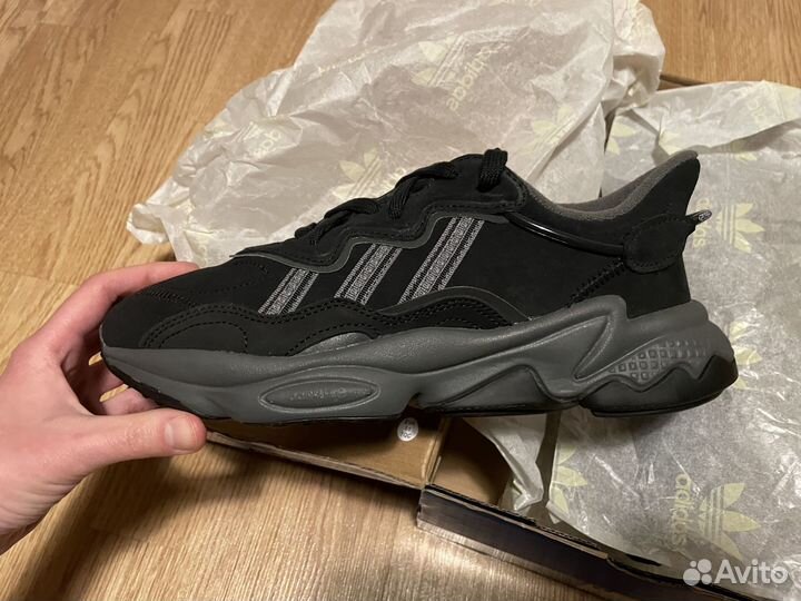 Кроссовки adidas originals ozweego