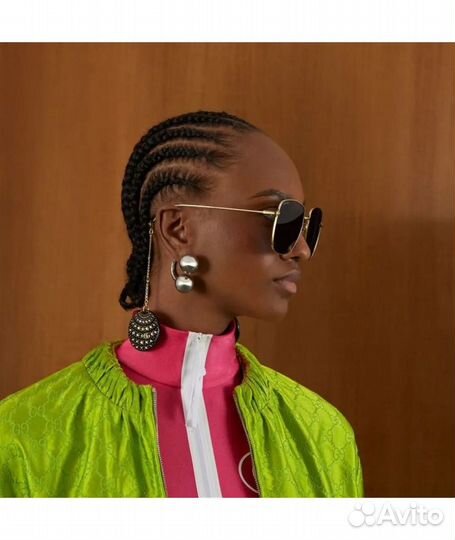 Солнцезащитные очки Gucci с подвесками