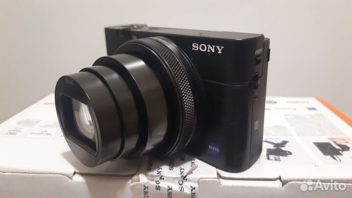 Sony RX100M7G с рукояткой