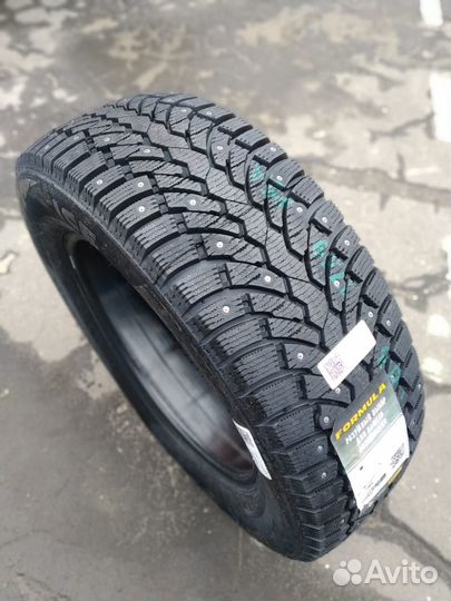 Pirelli Formula Ice 235/55 R18 104