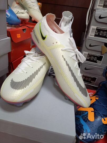 Футбольные бутсы nike phantom
