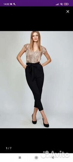 Комбинезон с пайетками на 46-48