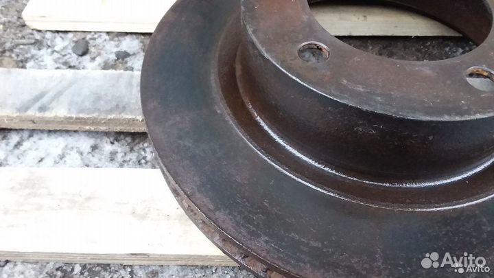 Диск тормозной передний Toyota Land Cruiser 200