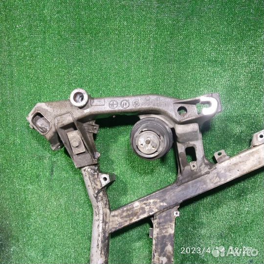 Переднии подрамник BMW E39