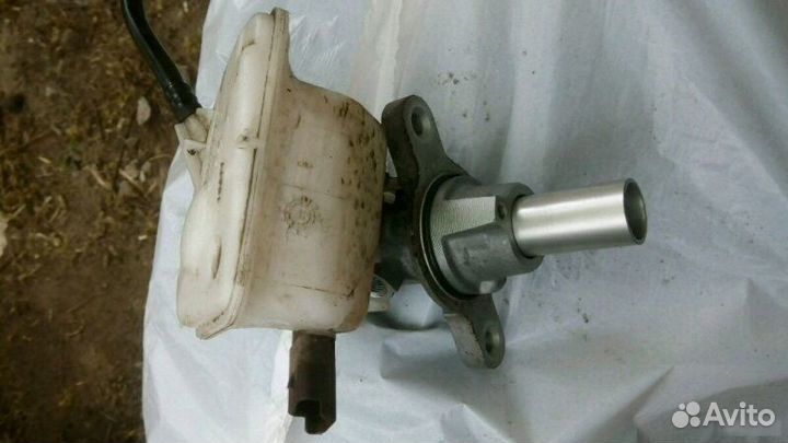 Гтц главный тормозной цилиндр Peugeot 308 хетчбек