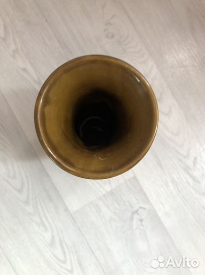 Глиняная ваза