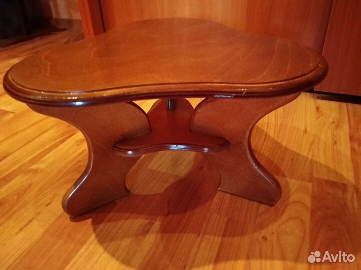 Подставка для цветов напольная